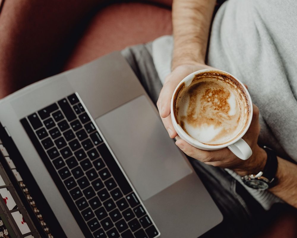 deeezy-coffee-7567749_1280